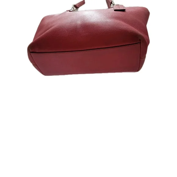 COACH Vintage Women's Leather Pebbled Medium Shoulder Bag